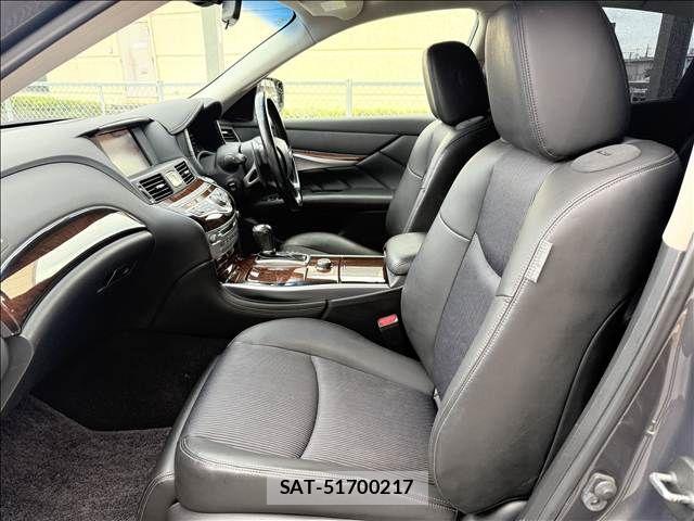 Nissan FUGA 2012-05 8780403-24