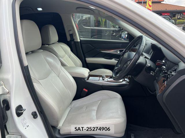 Nissan FUGA 2016-01 8829208-11