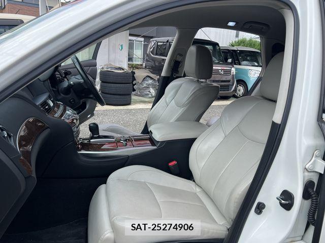 Nissan FUGA 2016-01 8829208-14