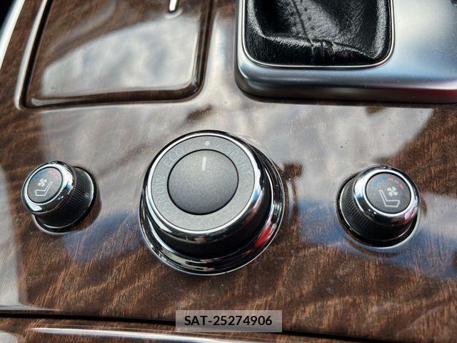 Nissan FUGA 2016-01 8829208-19