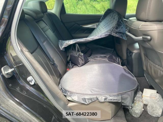 Nissan FUGA 2015-11 8829210-11