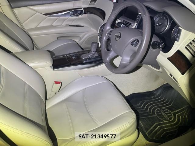 Nissan FUGA 2012-03 8849155-12