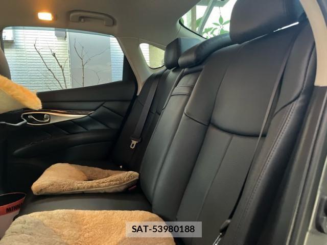 Nissan FUGA 2015-03 2319476-10