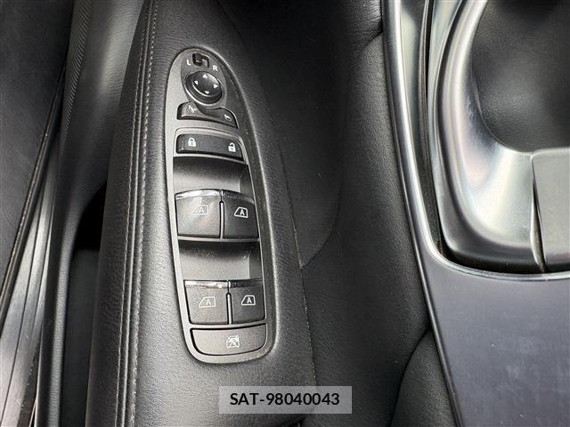 Nissan FUGA 2017-01 3374102-28
