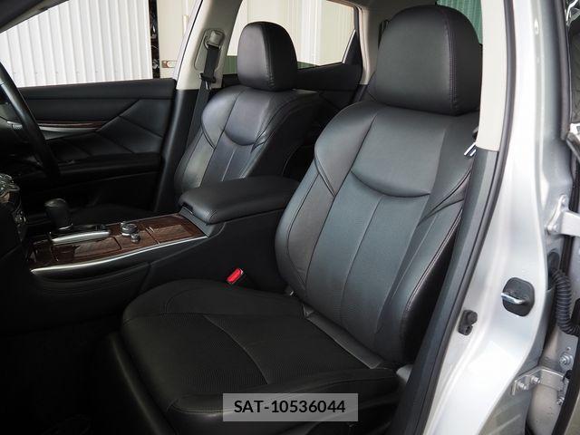 Nissan FUGA 2017-12 5868310-9
