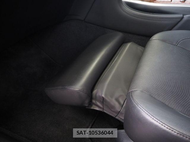 Nissan FUGA 2017-12 5868310-22