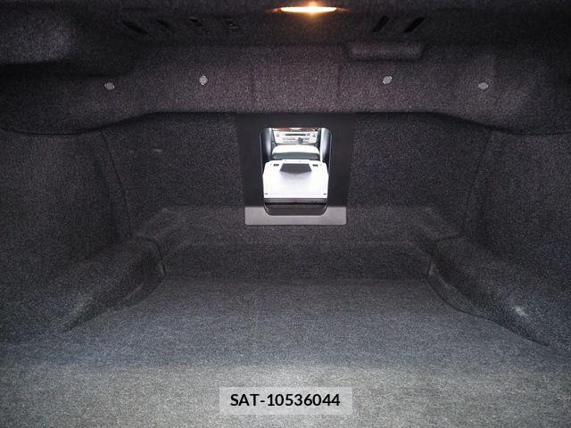 Nissan FUGA 2017-12 5868310-24