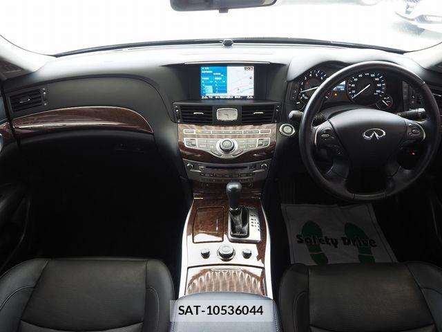 Nissan FUGA 2017-12 5868310-7
