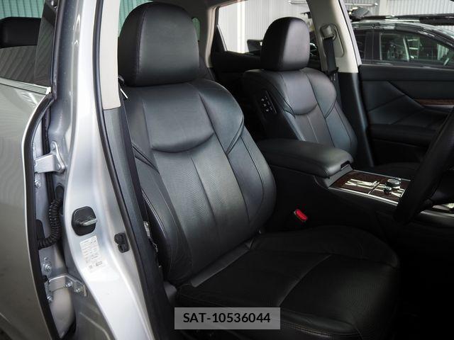 Nissan FUGA 2017-12 5868310-8