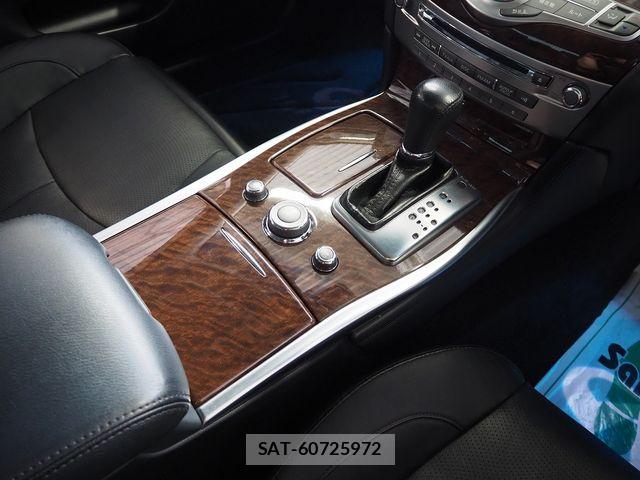 Nissan FUGA 2015-03 6815050-12