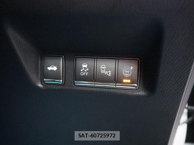Nissan FUGA 2015-03 6815050-15