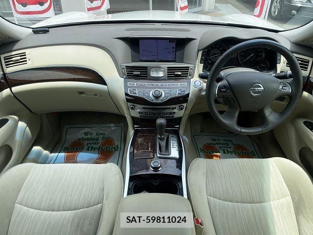 Nissan FUGA 2013-05 7218996-1