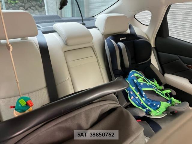 Nissan FUGA 2017-07 7357892-12