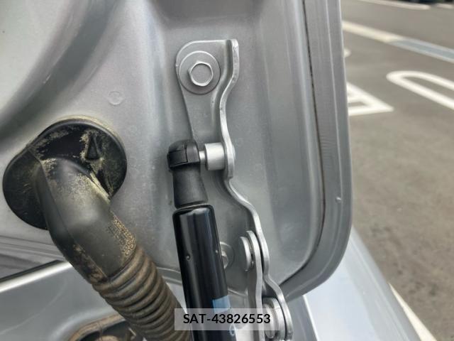 Nissan FUGA 2013-07 7454536-8