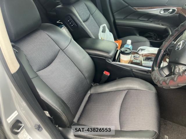 Nissan FUGA 2013-07 7454536-13