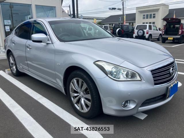 Nissan FUGA 2013-07 7454536-2