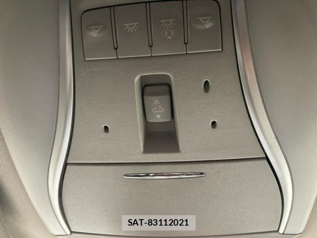 Nissan FUGA 2009-11 7723645-16