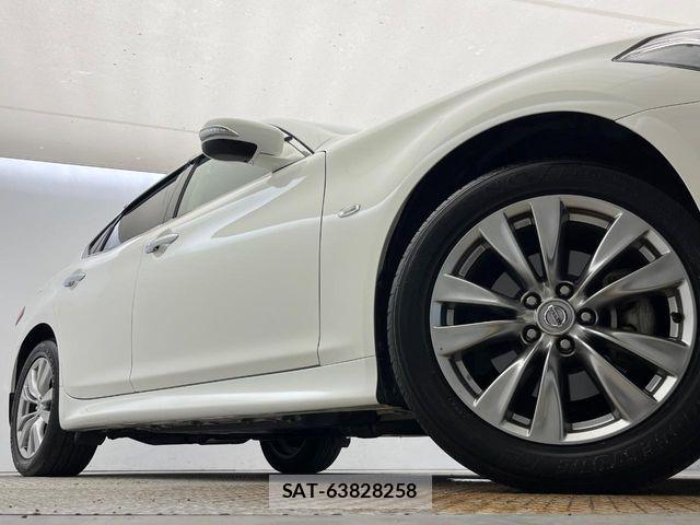 Nissan FUGA 2012-07 8035727-13