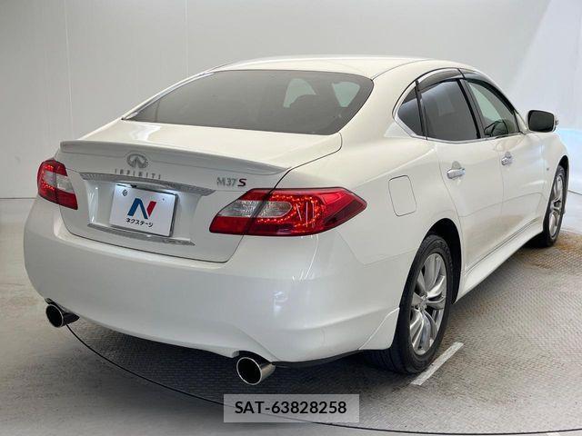 Nissan FUGA 2012-07 8035727-17