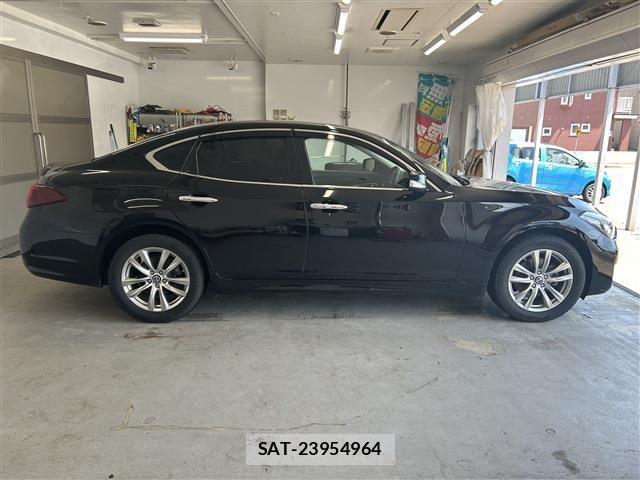 Nissan FUGA 2020-03 8073854-3