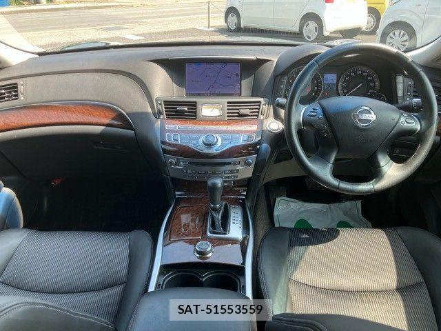 Nissan FUGA 2013-03 8207660-10