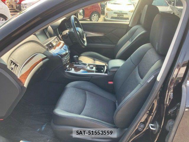 Nissan FUGA 2013-03 8207660-12