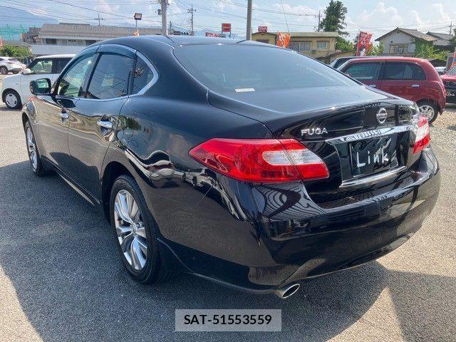 Nissan FUGA 2013-03 8207660-7