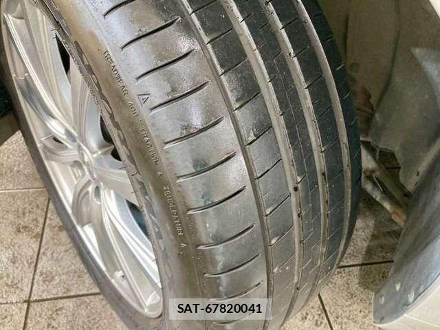 Nissan FUGA 2012-02 8245270-2