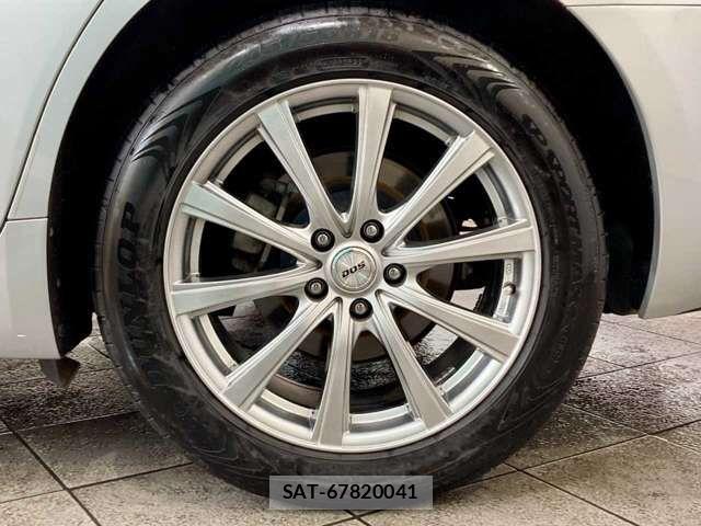 Nissan FUGA 2012-02 8245270-3