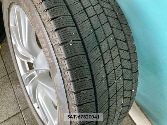 Nissan FUGA 2012-02 8245270-5