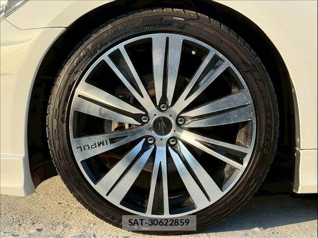 Nissan FUGA 2010-03 8562026-18