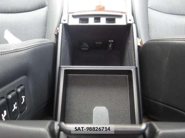 Nissan FUGA 2019-09 8829211-15