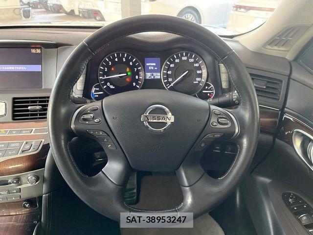 Nissan FUGA HYBRID 2011-11 3374108-10