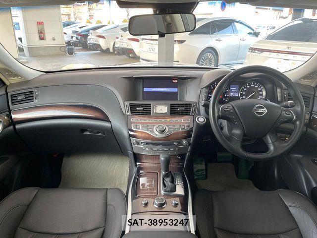 Nissan FUGA HYBRID 2011-11 3374108-1