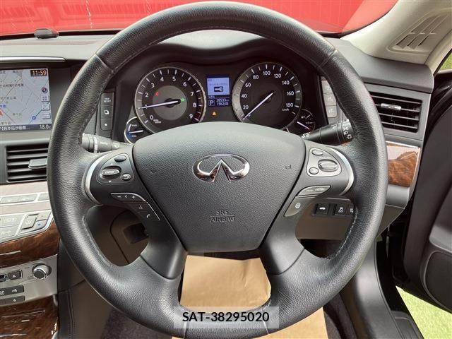 Nissan FUGA HYBRID 2018-09 4042844-9