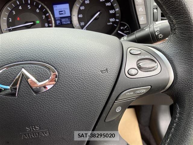 Nissan FUGA HYBRID 2018-09 4042844-18