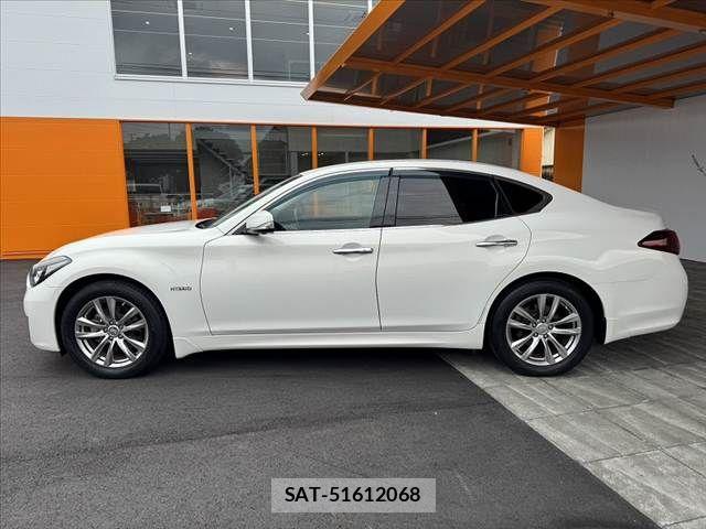 Nissan FUGA HYBRID 2015-08 5868311-11