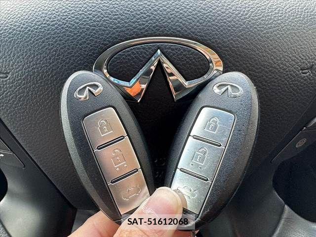 Nissan FUGA HYBRID 2015-08 5868311-20