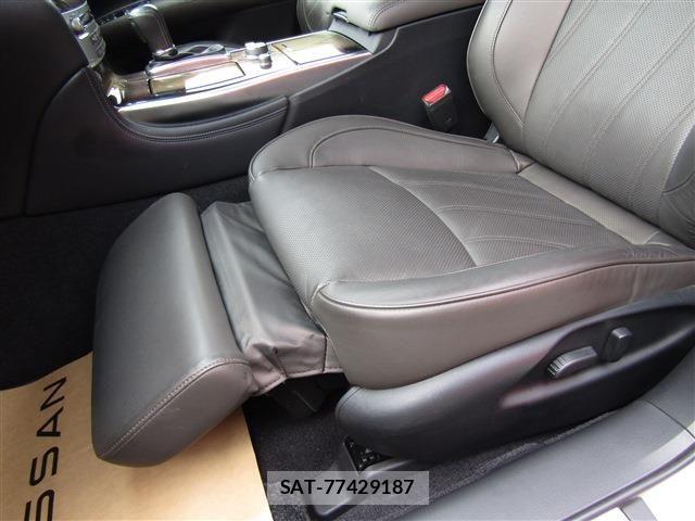 Nissan FUGA HYBRID 2022-03 6215025-17