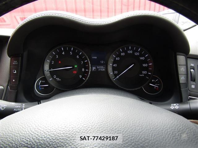 Nissan FUGA HYBRID 2022-03 6215025-19