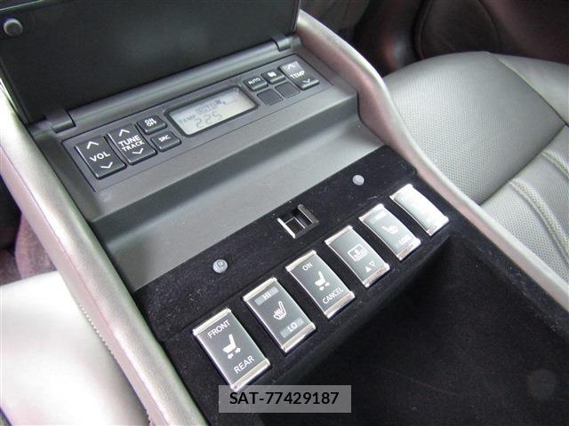 Nissan FUGA HYBRID 2022-03 6215025-4