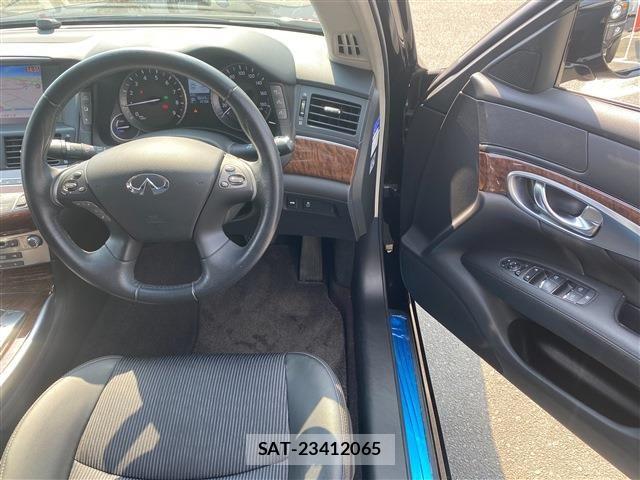 Nissan FUGA HYBRID 2019-08 6905730-10