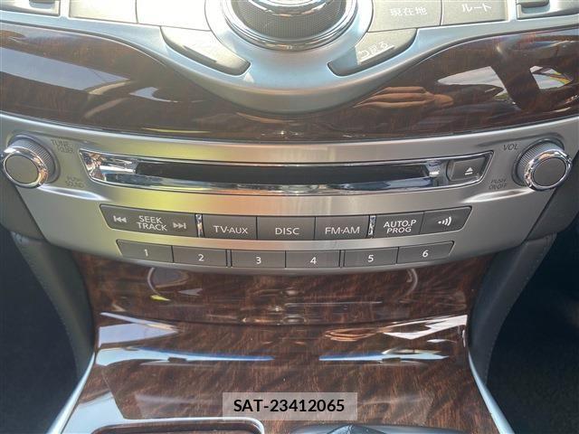 Nissan FUGA HYBRID 2019-08 6905730-19