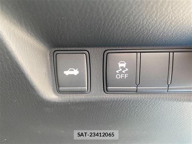 Nissan FUGA HYBRID 2019-08 6905730-26