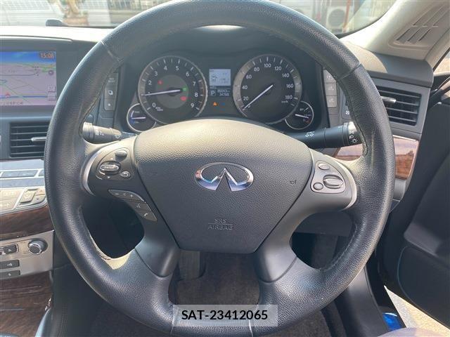 Nissan FUGA HYBRID 2019-08 6905730-27