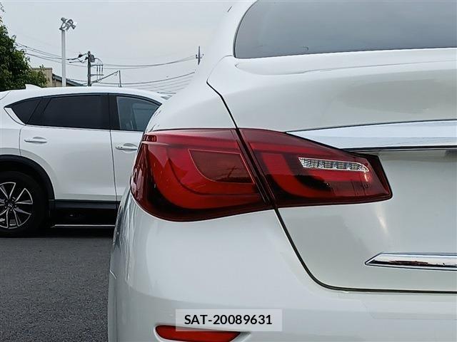 Nissan FUGA HYBRID 2016-10 6993837-27