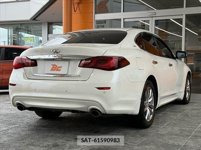 Nissan FUGA HYBRID 2016-08 7020532-14