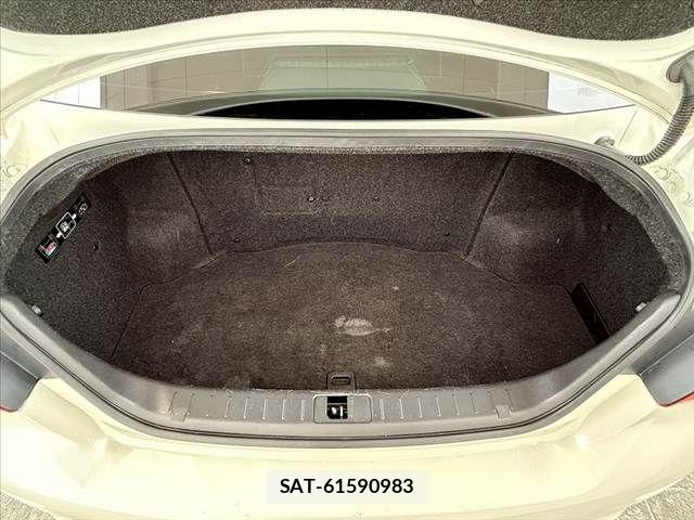 Nissan FUGA HYBRID 2016-08 7020532-19