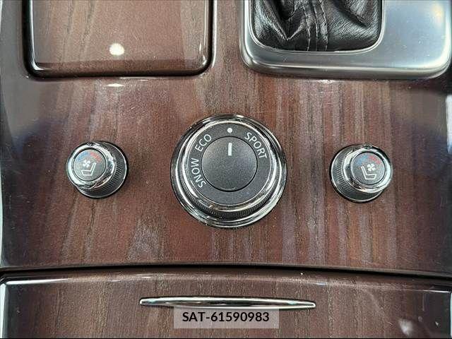 Nissan FUGA HYBRID 2016-08 7020532-6