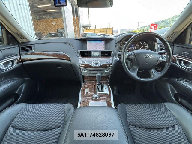 Nissan FUGA HYBRID 2015-05 7020530-1